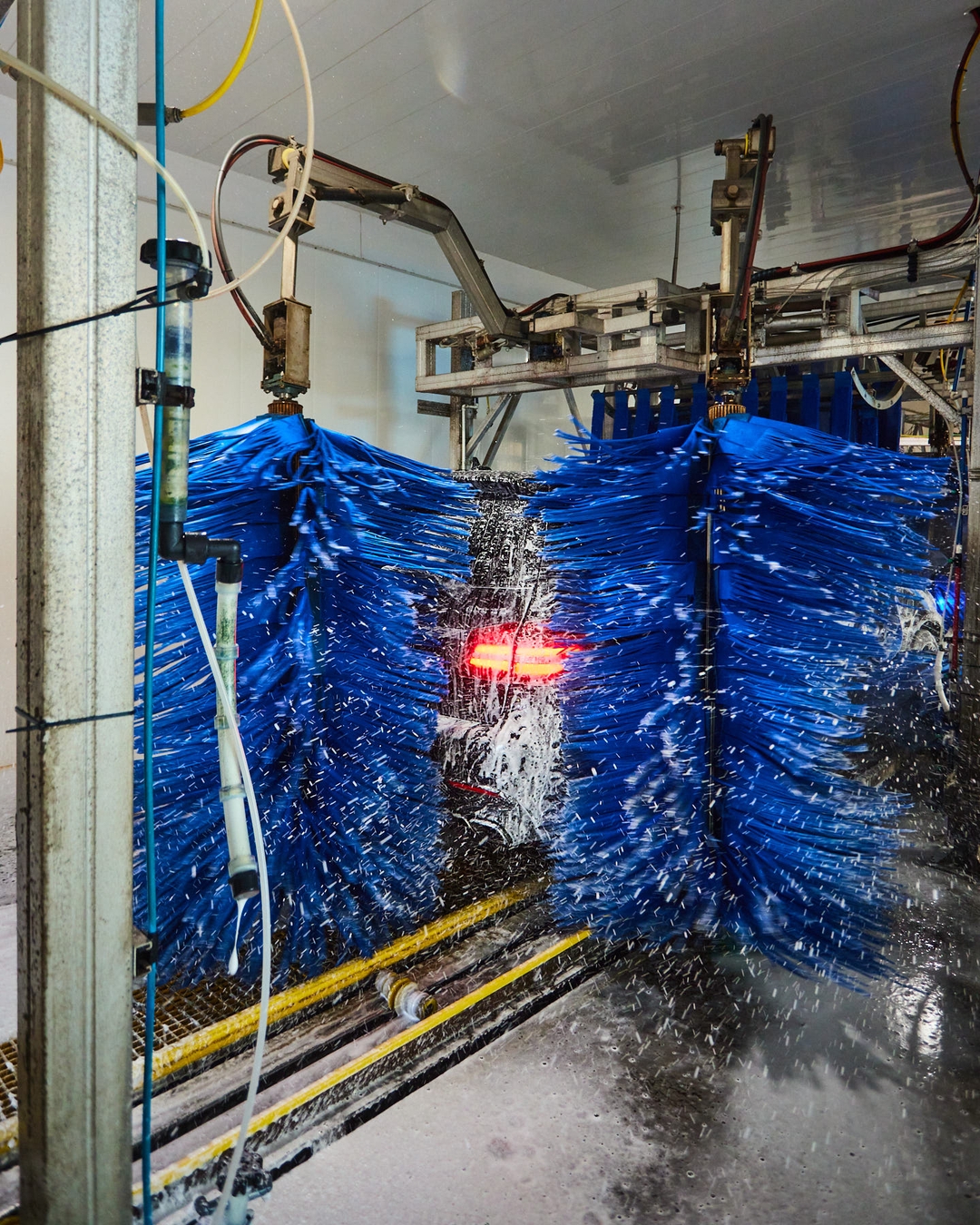 Brush car wash