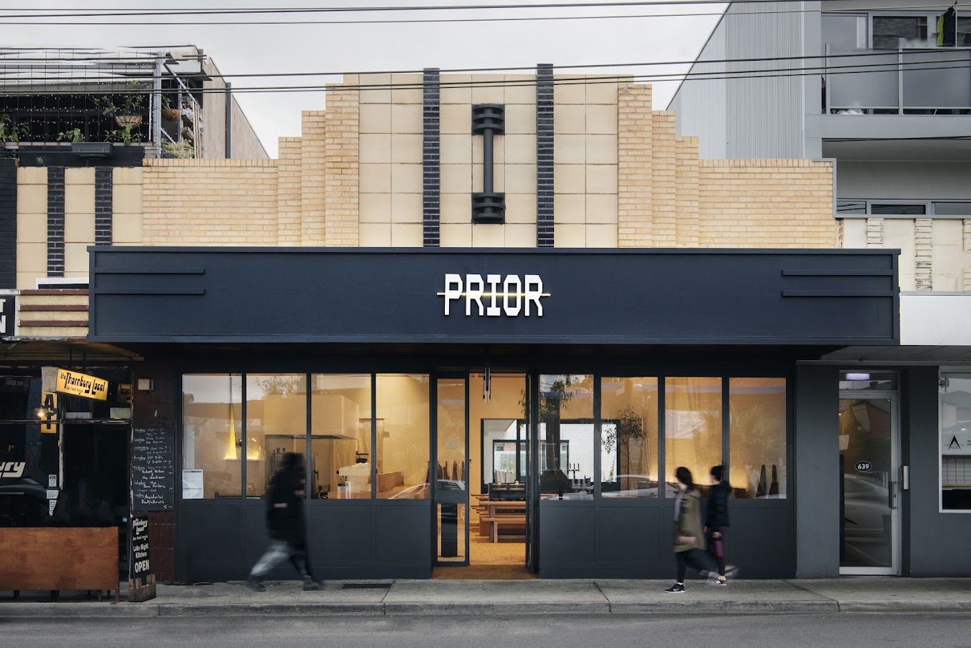 Store front of Prior Cafe in Thornbury